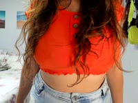 hii my english is not so good but i can be very naughty you wanna see? I just need to enjoy the nice things in life!  Ik ben voor veel in als het maar leuk is....