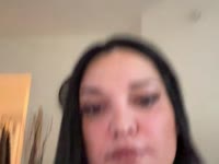 Jeune femme chaude, au gros cul, gros seins, avec des magnifiques rondeurs, prête à exaucer tout vos souhaits ! Prend place et regarde mon show de folie qui te fera oublier tout tes soucis ! Pour les plus curieux mes lives vip se font avec des jouets Pour les habitués, envoyez moi un message privé pour les show vip je peux me connecter à tout moment dès réception de votre message ! Si t’aime les filles simples qui se prennent pas la tête et qui font pas de manière alors t’es au bon endroit! Je te dis à tout de suite et déjà bienvenue sur mon live !