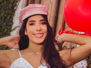 girl topless AbrilVelez