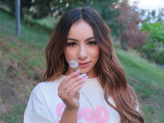 camgirl showing pussy AlizeeBlair