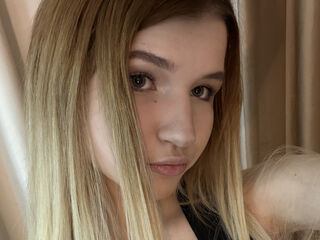 hot girl webcam photo AraPosey