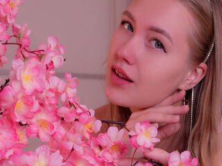 girl topless chat BertaTurro