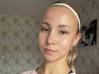 webcam girl chat room CatrinaWakley