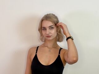 girl nude CleoHarringtons