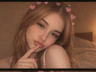 camgirl chat room ElaraWinslow
