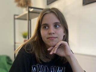 fingering cam girl picture MelisaVonk