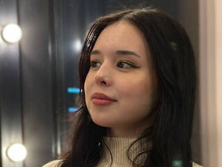 sexy camgirl picture MikiPellon