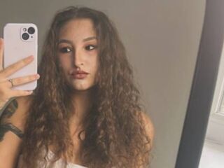 chat live cam NicholMikrot