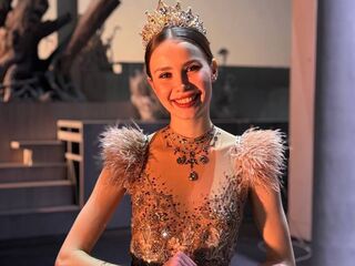 naughty chat NylaPitarresi