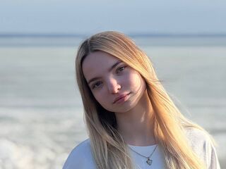 naked cam chatroom RaguelMetenosky