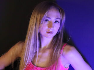 fingering girl cam VictoriaRiddlle