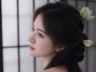 naughty camgirl fingering pussy YiQiao