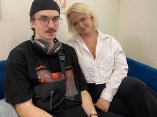 camcouple livesex FinnandAria