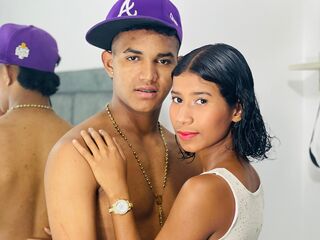 naked webcamcouple having sex KattyANDLuis