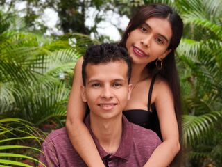couple sex chat room LuccyAndJames