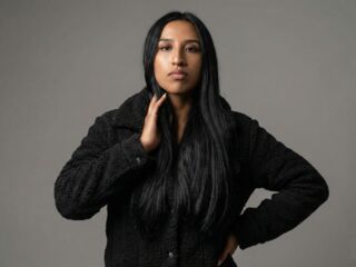 livecam picture AdaharaBanks