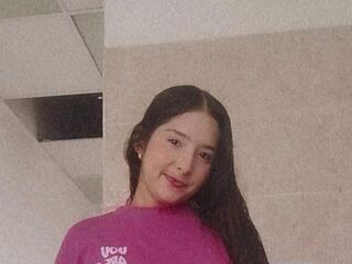 spy webcam AlixGarcia