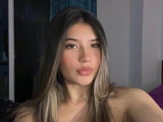camslut masturbating AmberColomb