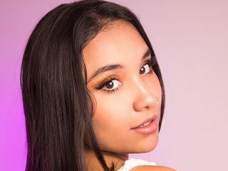 camgirl showing pussy AmelieColman