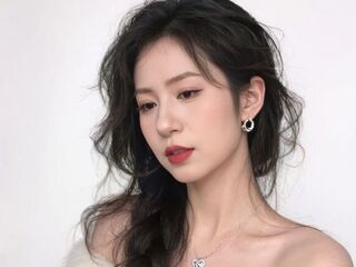 closeup web cam AnnLinMei