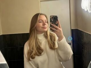 adult livecam AryaThomas