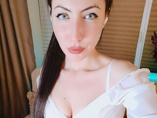 camslut spreading pussy AshleyLouxy