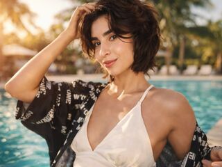 chat room photo AyeshaDavich