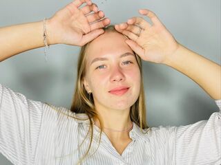 fingering girl webcam picture BertaTurro