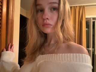 hot camslut BrittaneyCreitz