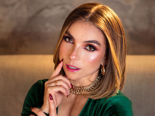 adult live web cam CamilaRhoa