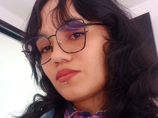shower web cam CamilaRodriguez