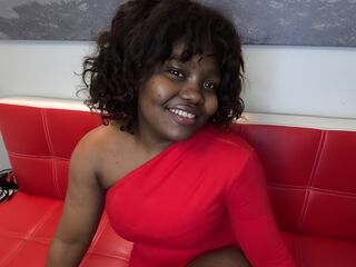 naughty cam girl CarmenDubois