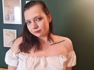 girl cam nude CarolineLuis