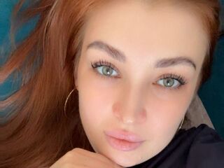 topless webcam girl CassandraCampbel