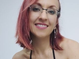 naked camgirl CataMoreno