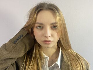 hardcore cam sex ChariseKuhnke