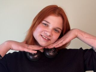 cam girl fingering pussy ChiaPreuitt