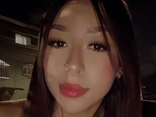 naughty cam girl masturbating ChristeStevenn