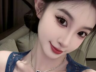 chat with cam ClaraElla