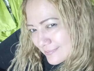 fingering cam girl video ClauGarden