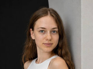 adult chatroom CleoraClouden