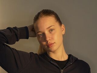 live striptease CristalCinnamond