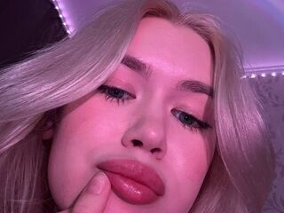 sexy camgirl live CrystalWest