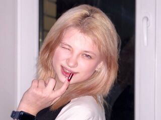 livesex DaisySponholz