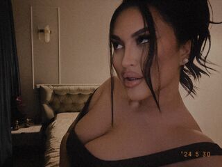 beautiful girlcam DaphneAver