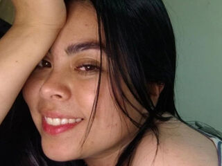 adult livecam DixieMichel