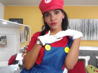 naked girl with cam fingering DllLoren