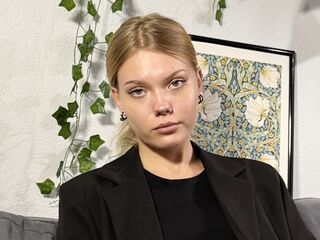 sex web cam chat room DonellaAndra