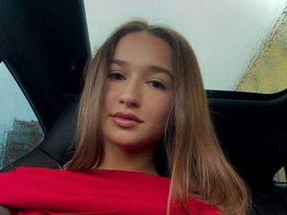 naughty camgirl fingering shaved pussy EditaFelton