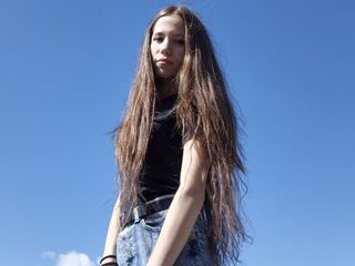 naked webcamgirl EleaseArhelger